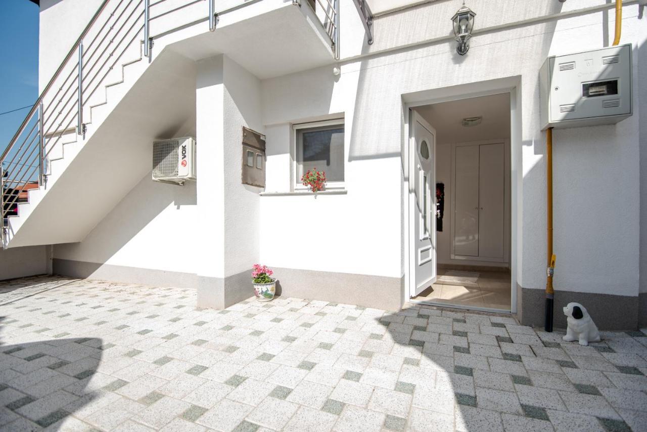 Apartman Mira Сараево Экстерьер фото